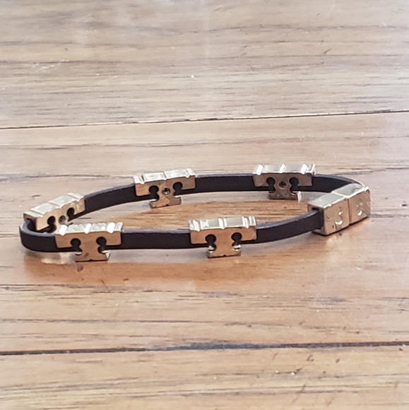 Tory Burch Serif T Brown Leather Bracelet - Picture 2 of 11